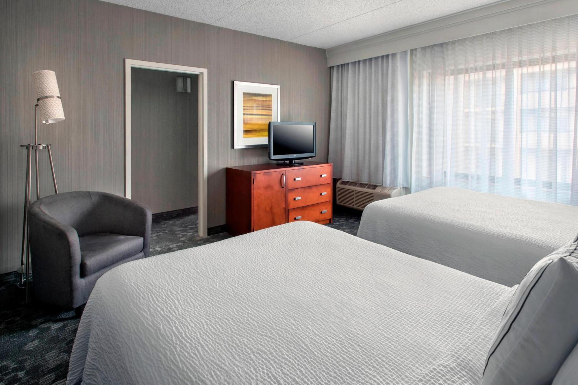 Courtyard Newark Liberty International Airport Ξενοδοχείο Εξωτερικό φωτογραφία
