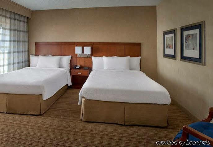 Courtyard Newark Liberty International Airport Ξενοδοχείο Εξωτερικό φωτογραφία